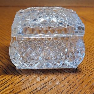 Crystal, Diamond-Cut Pattern Miniature Trinket Box